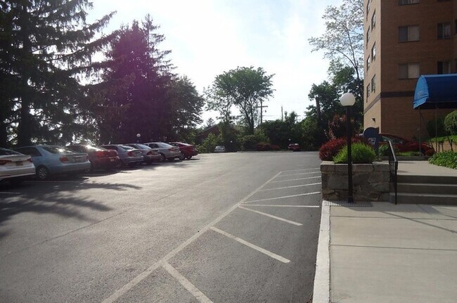 Penn Hill Condominium unit 6A, Reading, PA 19602 - photo 4