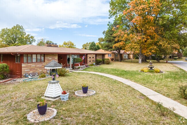 Ranch style homes line the streets of the Quindaro Bluffs neighborhood.