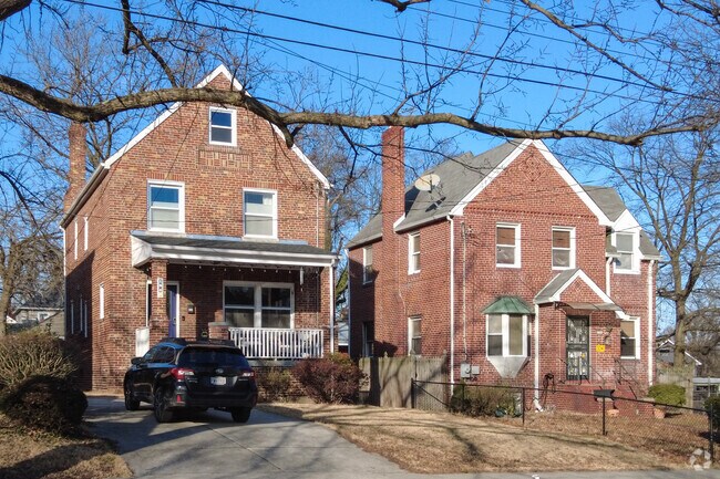 Woodridge residents can oftentimes enjoy large private driveways rather than street parking.