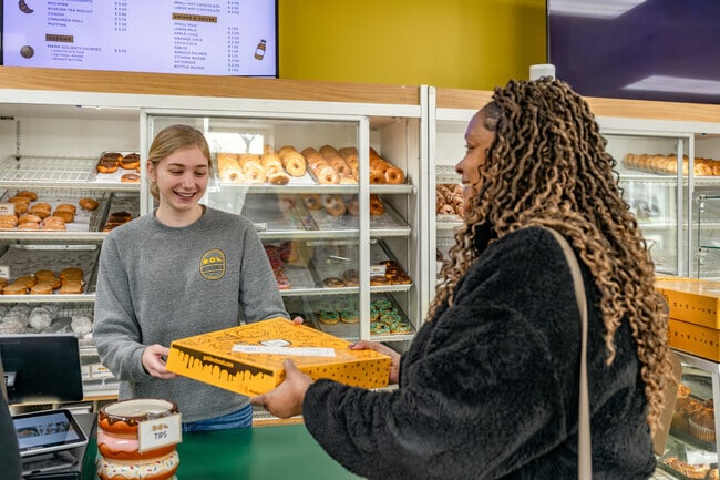 Goldie's Donuts and Bakery offers a selection of fresh baked donuts for Lyndhurst locals.