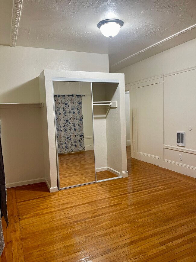 564 53rd St unit 564, Oakland, CA 94609 - photo 5