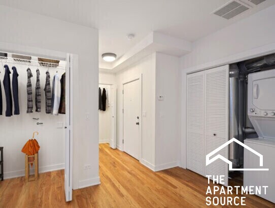 2205 W Eastwood Ave unit 3, Chicago, IL 60625 - photo 3