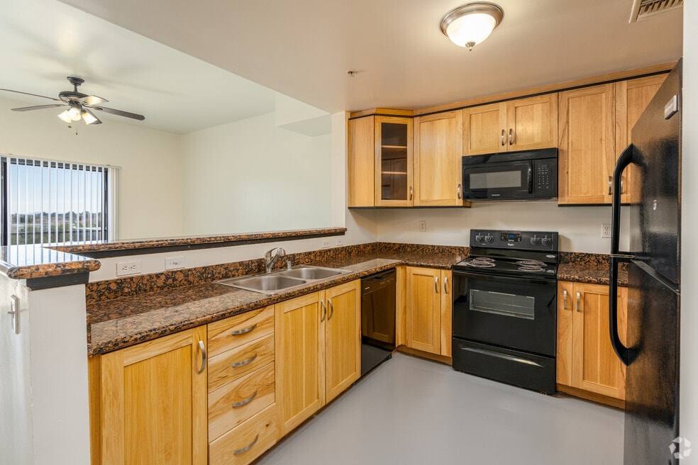 Arbor on Date, Lancaster, CA 93534 - photo 1