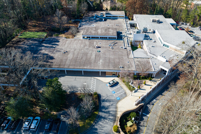 Atlanta Speech School has a 10 to 1 student-teacher ratio.