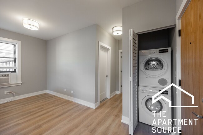 3939 N Janssen Ave unit 1, Chicago, IL 60613 - photo 6