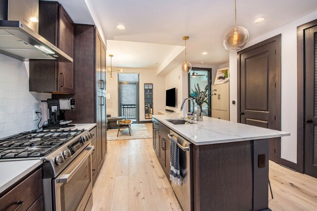 The Gadsden unit 213, Charleston, SC 29401 - photo 6