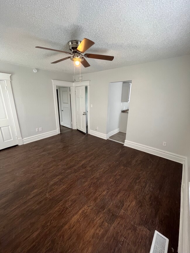 1154 Jefferson Ave unit 1, Huntington, WV 25704 - photo 4