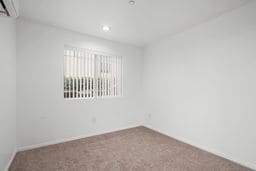 Hale Honu Villas, Sherman Oaks, CA 91423 - photo 4