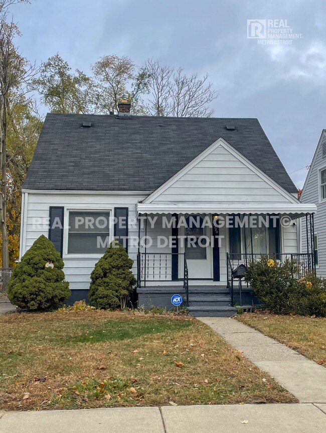 25284 Stanford St, Dearborn Heights, MI 48125