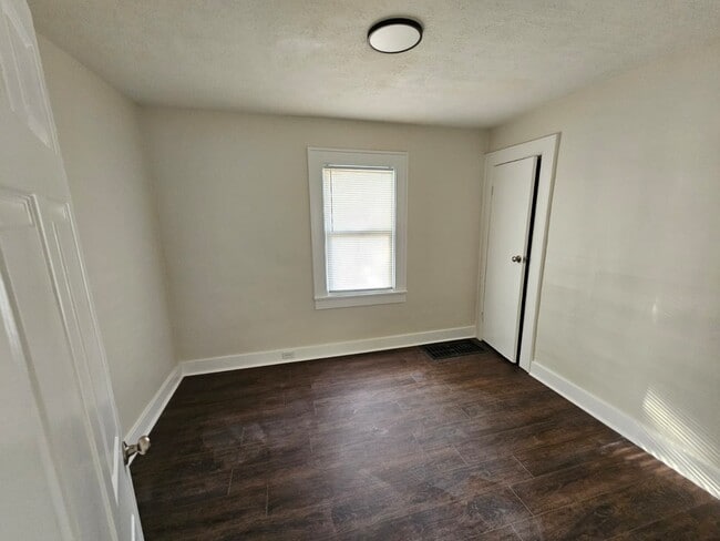 1719 Dawson St, Indianapolis, IN 46203 - photo 6