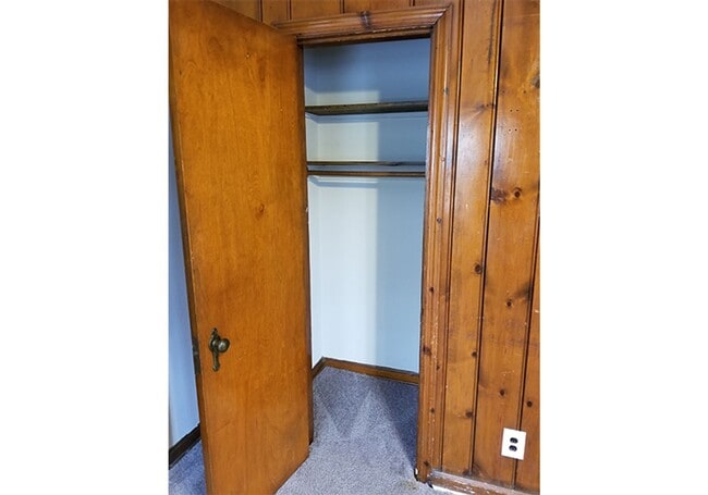 960 Ludlow Ave unit 960-04, Cincinnati, OH 45220 - photo 3