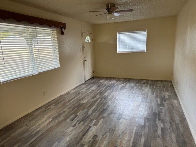 516 Brian Dr unit 2033, Kerrville, TX 78028 - photo 4