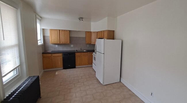 Large Kitchen & Dining Area