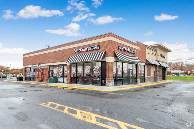 When hunger strikes, residents of Bryans Road have plenty of options for savory food.