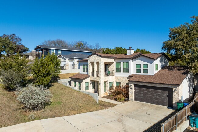 Lago Vista’s median home price is $480,000, but options vary widely.