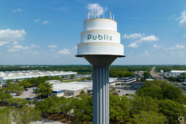 Lone Palm is home to the Publix Bakery and dispatch facilities.