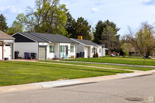 University Hills ranch homes are often on large lots.