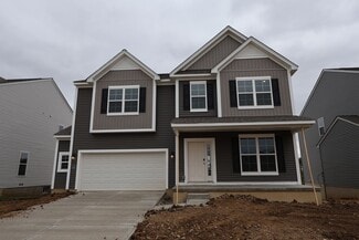 474 Crossing Ln, Miami Township, OH 45449