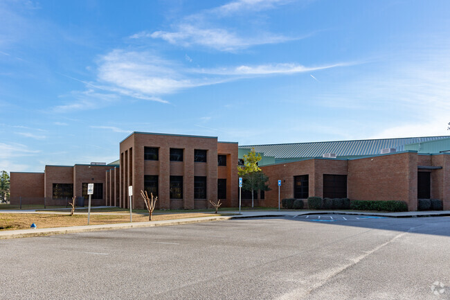 Richmond Hill Elementary School is located in the heart of town.