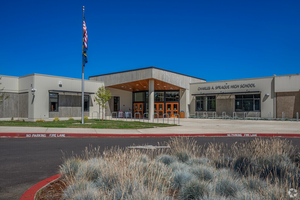 Sprague High School, Rankings & Reviews