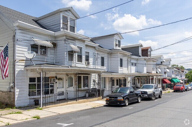 Newtown has many streets with connected homes.