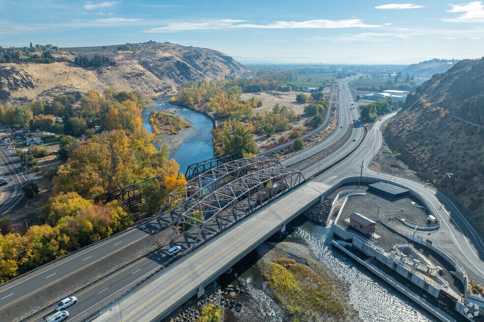 Gleed_1028279_FB_120425_v1