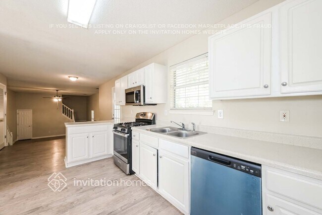 597 Lakewater View Dr, Stone Mountain, GA 30087 - photo 6