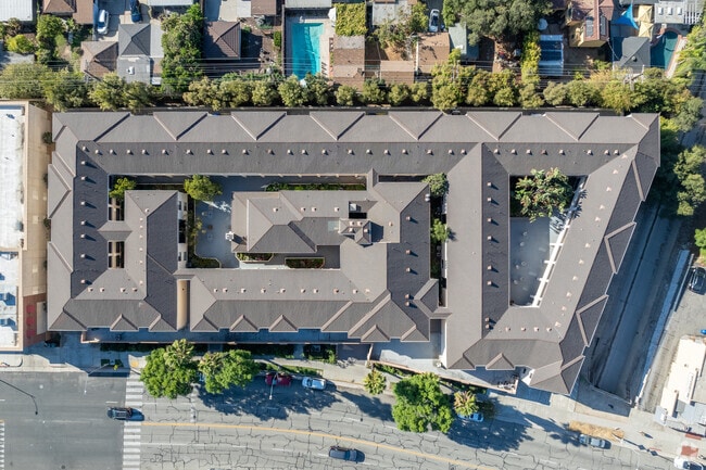 62+ at Honolulu Senior Apartments, Montrose, CA 91020 - photo 4