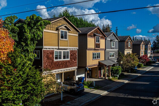 Beautiful townhomes like this can be found around the city of Marysville.