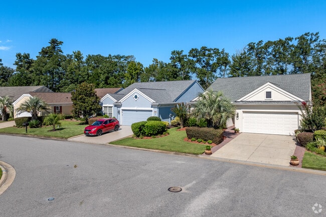 New Traditional homes are among the most common in Sun City Hilton Head.