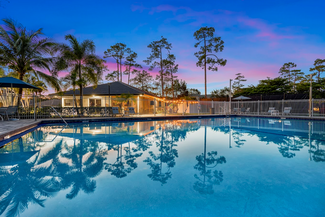 711 Forest Club Dr, Wellington, FL 33414