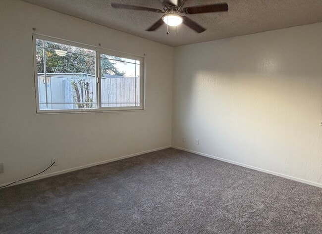 3263 Lake Arrowhead Ave, Fremont, CA 94555 - photo 4