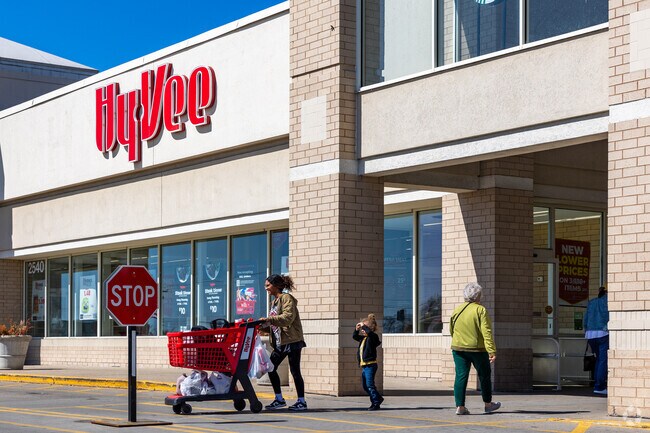 HyVee on Euclid Ave provides Douglas Acres residents with access to daily groceries.