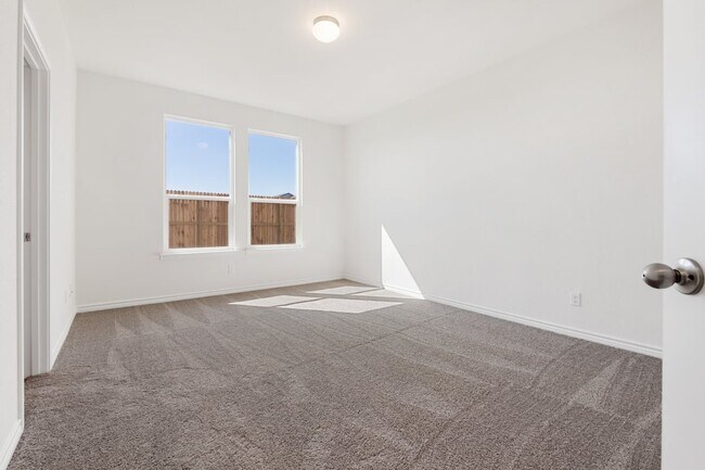 10034 Jagger Ave, San Antonio, TX 78232 - photo 4