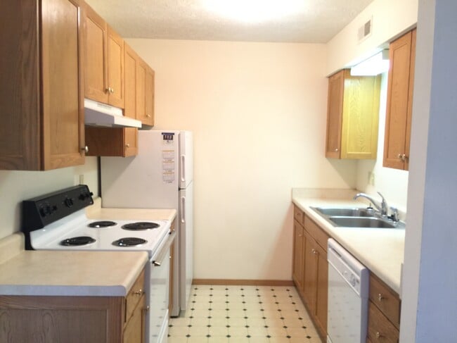 Fairway, Springfield, MO 65804 - photo 2