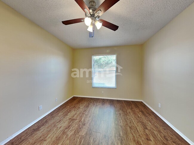 503 Greg St, Valrico, FL 33594 - photo 5