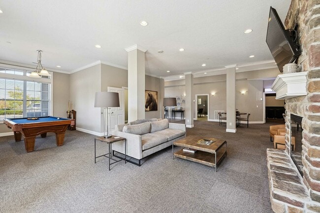 The Residences at Central Park - 06