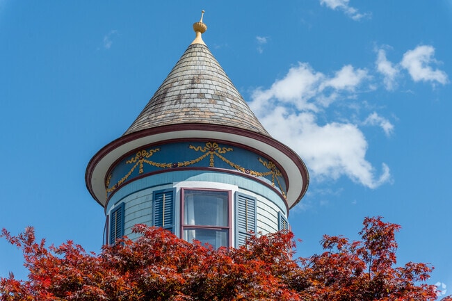 You will find beautiful architecture details throughout Poughkeepsie.