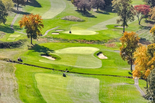 Waterbury Country Club is a private club a few minutes from Downtown Waterbury.