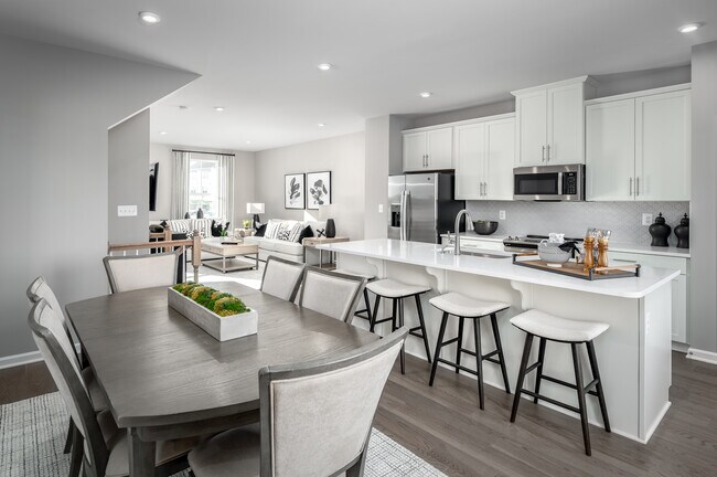 19720 Canopy Loop, Montgomery Village, MD 20886 - photo 4