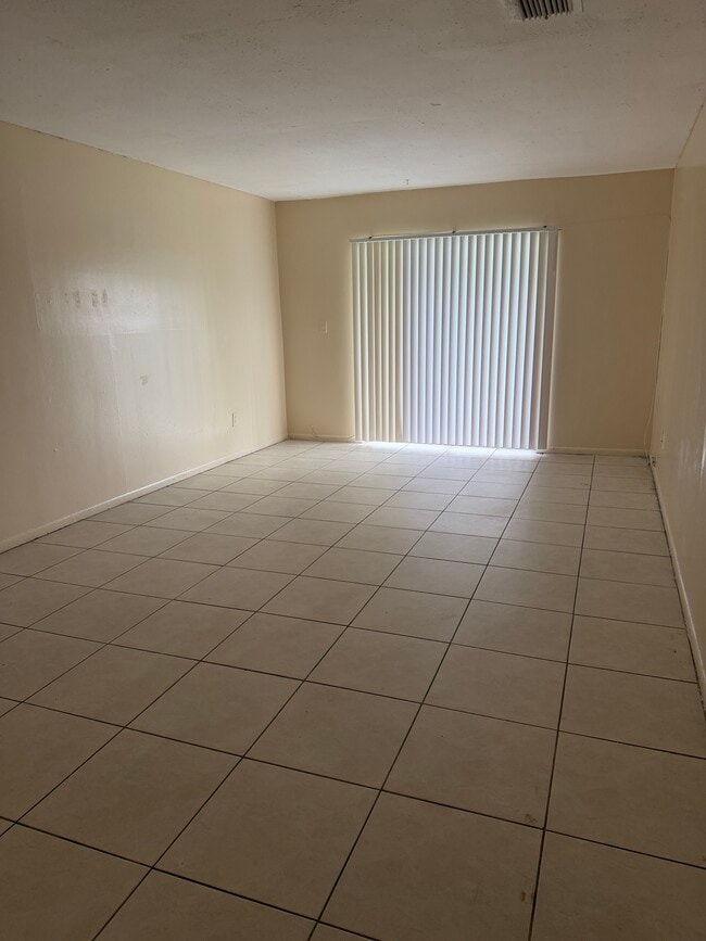 2220 NW 58th Terrace unit 4, Lauderhill, FL 33313 - photo 5