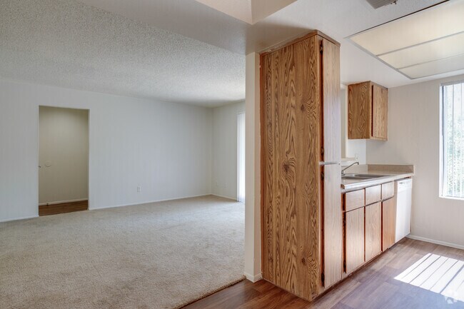 Sierra Walk, Glendale, AZ 85301 - photo 3