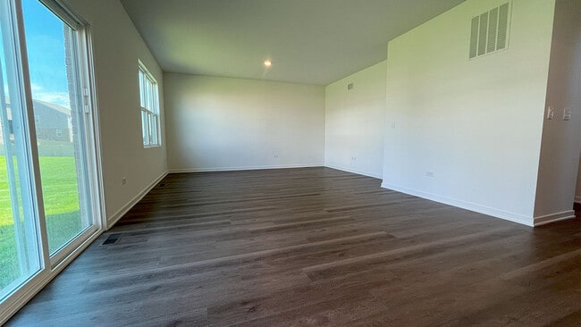 26100 S Castle Blvd, Manhattan, IL 60442 - photo 4