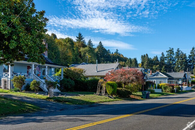A row of homes on 5th Street in Mukilteo.