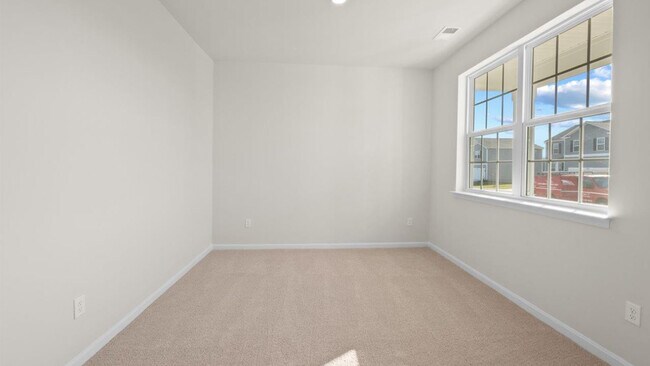 349 Atkinson St, Shenandoah Junction, WV 25442 - photo 5