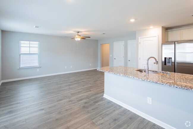 402 Interstate Dr unit 38555933, Manchester, TN 37355 - photo 5