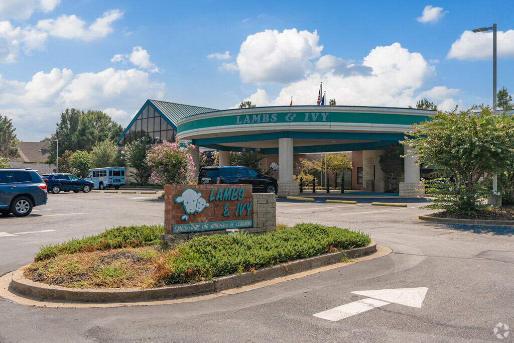 Lambs & Ivy School is a private preschool in Cordova, TN.