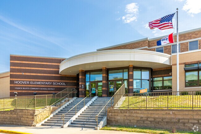 Welcome to Hoover Elementary School in The East End, IA.