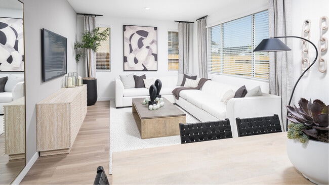 8396 Sinesky Way, Elk Grove, CA 95757 - photo 5