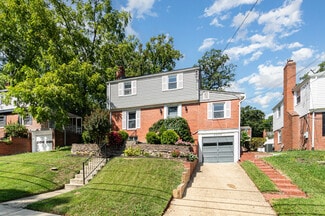 5822 Carlyle St, Cheverly, MD 20785